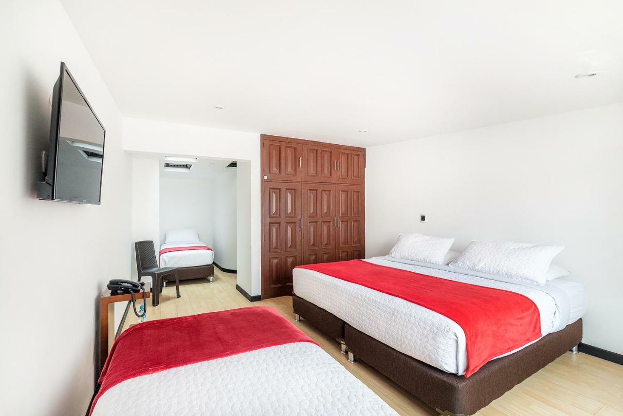 Hotel San Angel Corferias Богота Экстерьер фото